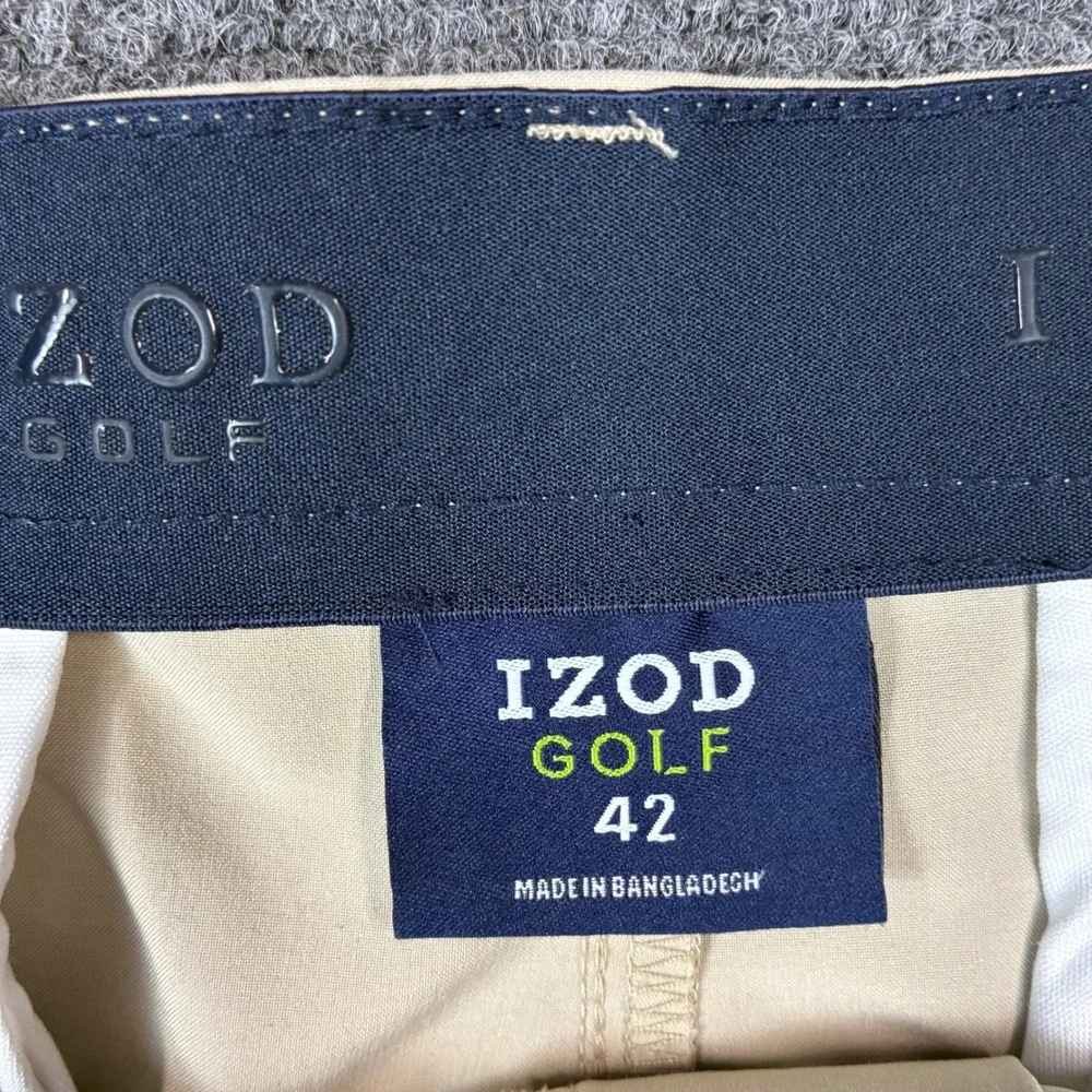 Izod Golf Mens Khaki Tan Flat Front Performance Shorts Size 42 Casual‎ Sport